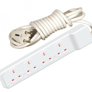 British (MK) Group Socket With Switch & 3m Cord